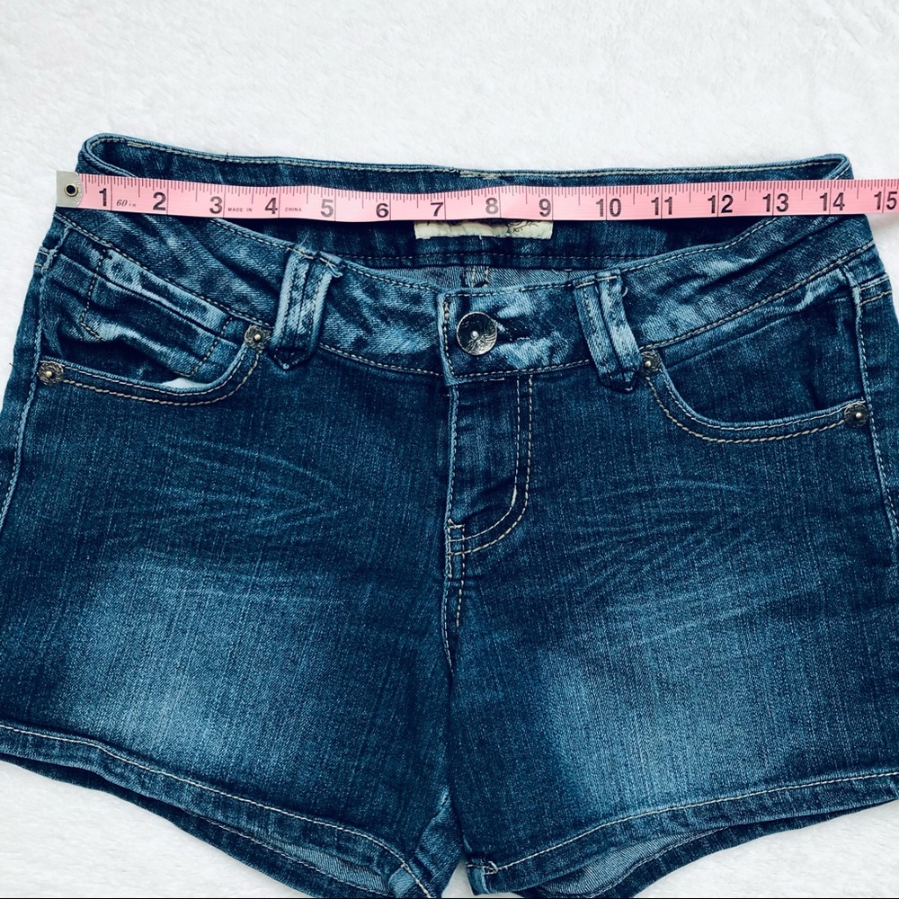 Paris Blues, Jean Shorts, Size 5 - Picture 13 of 14